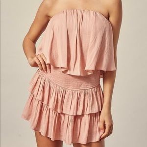 Strapless romper pink